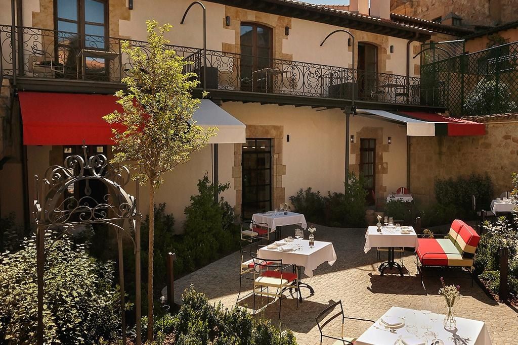 Eunice Hotel