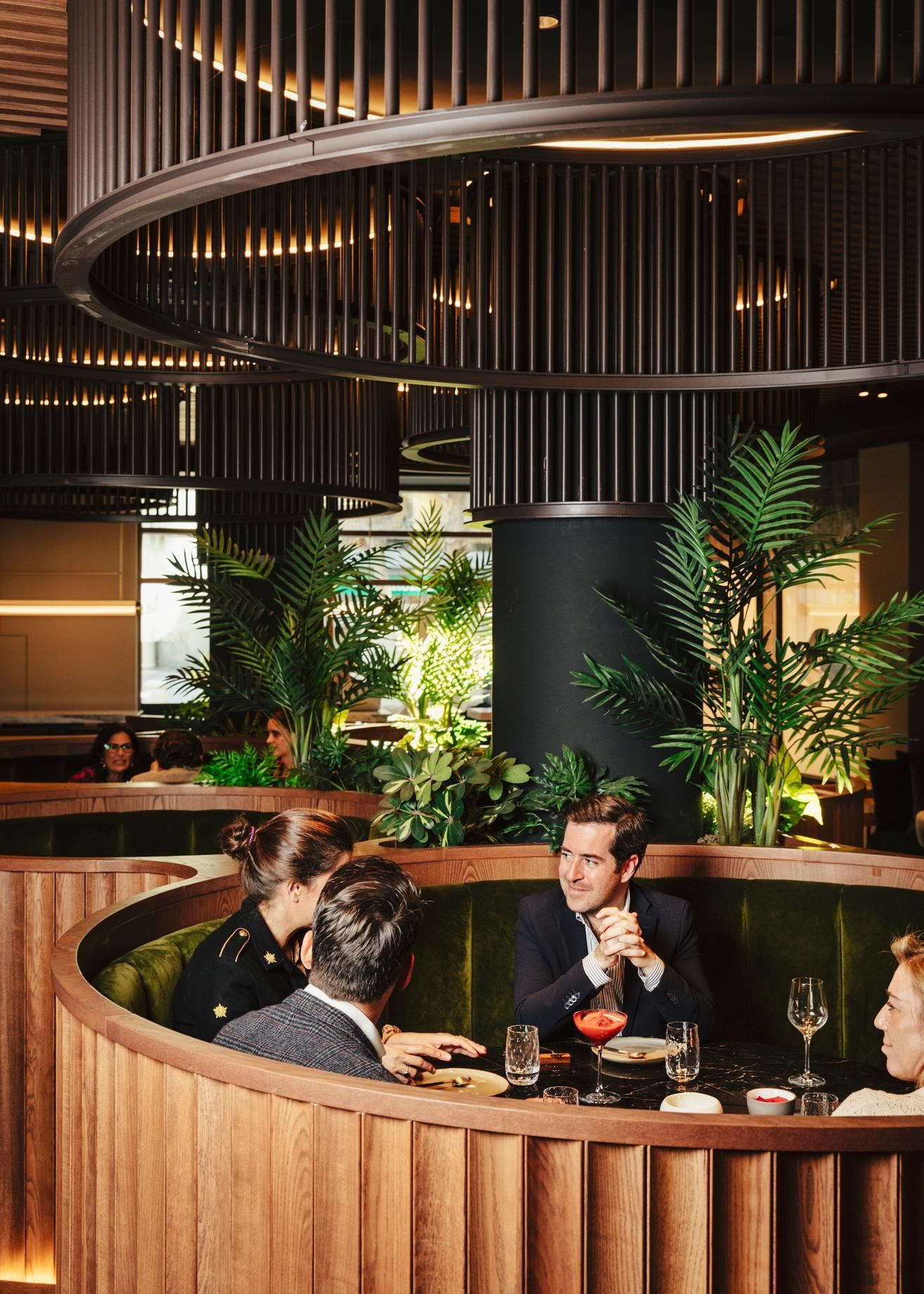 Comedor para dos con bancada verde