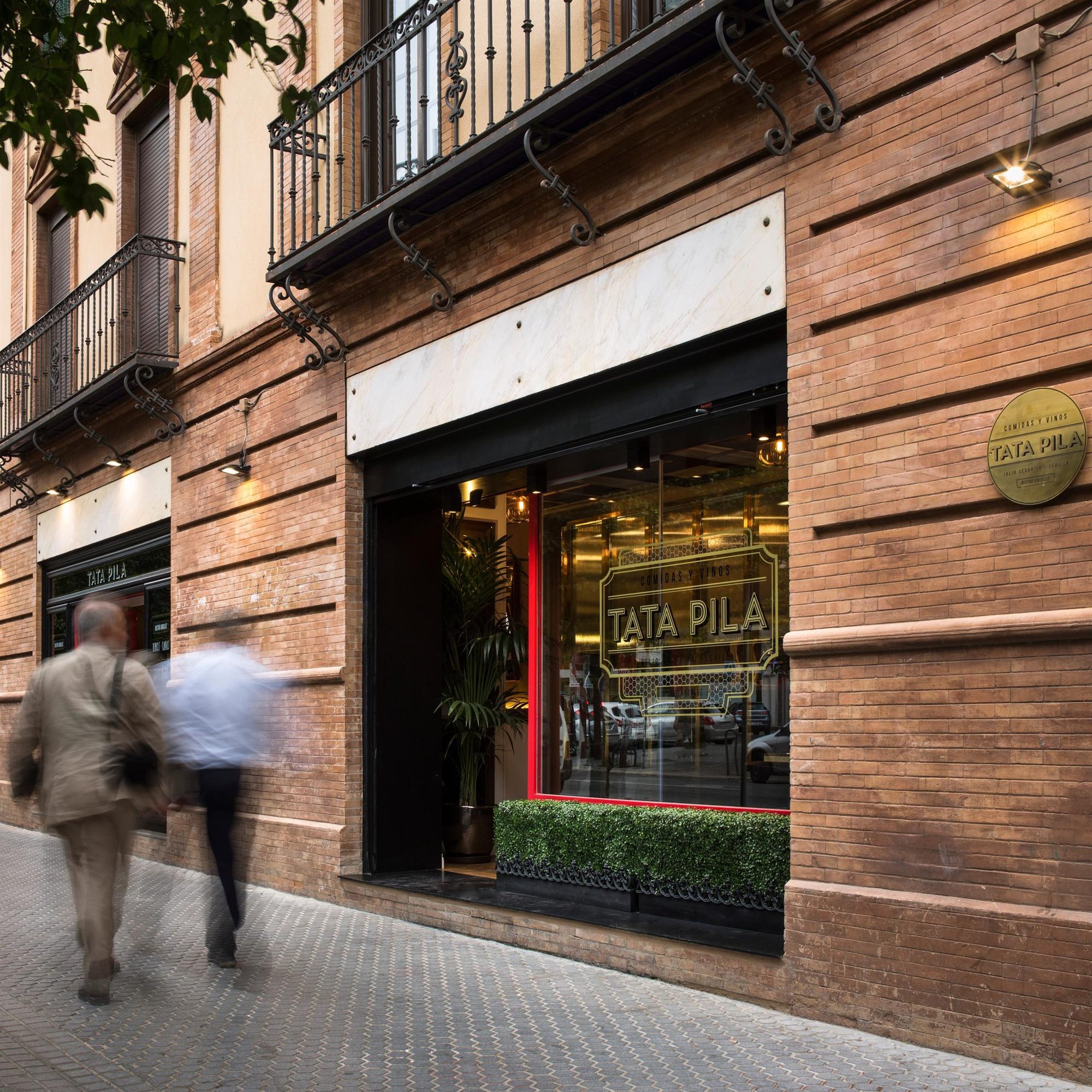 Fachada exterior Tata Pila